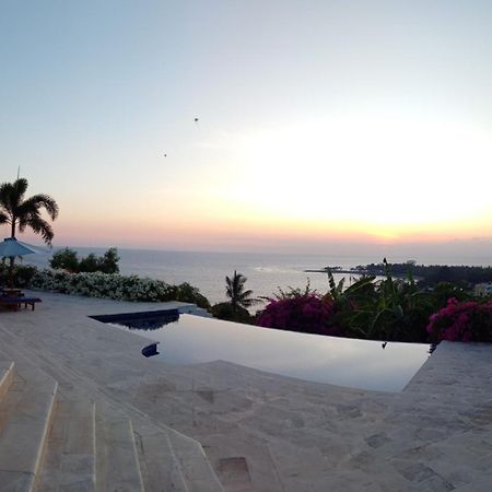 Villa Kipas Retreat Senggigi Εξωτερικό φωτογραφία