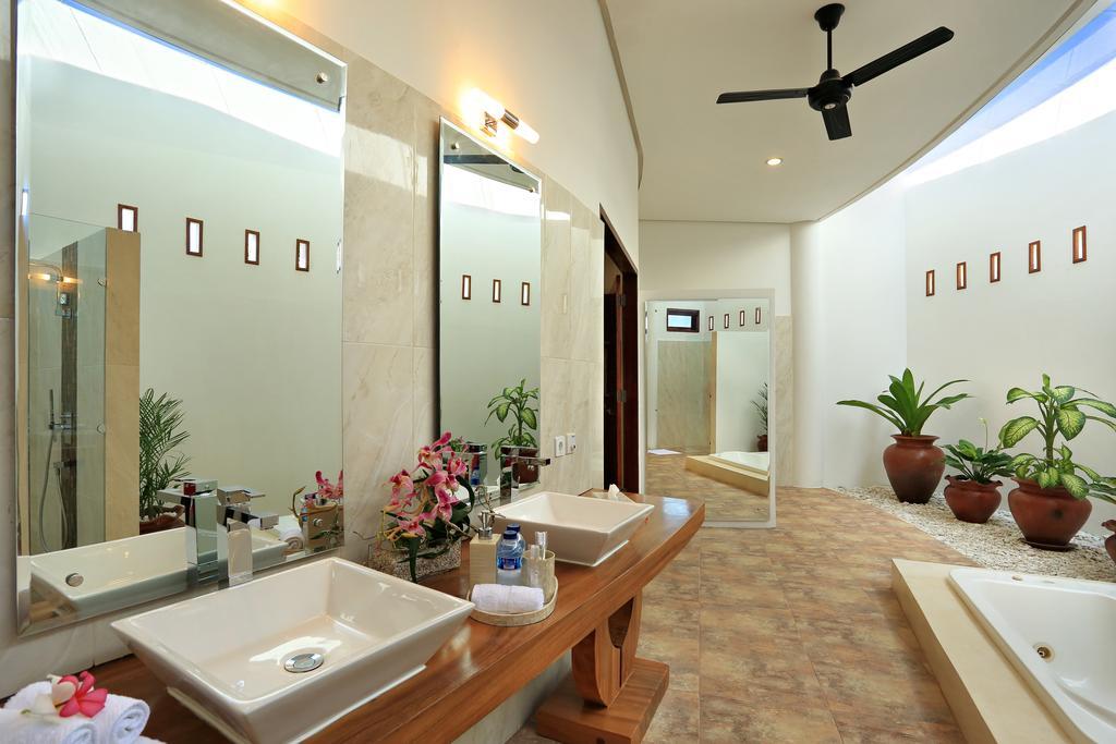 Villa Kipas Retreat Senggigi Εξωτερικό φωτογραφία